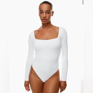 Aritzia White Contour Squareneck Longsleeve Bodysuit